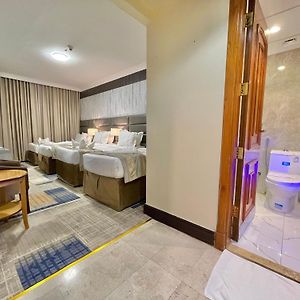 Chambre Standarde Quadruple